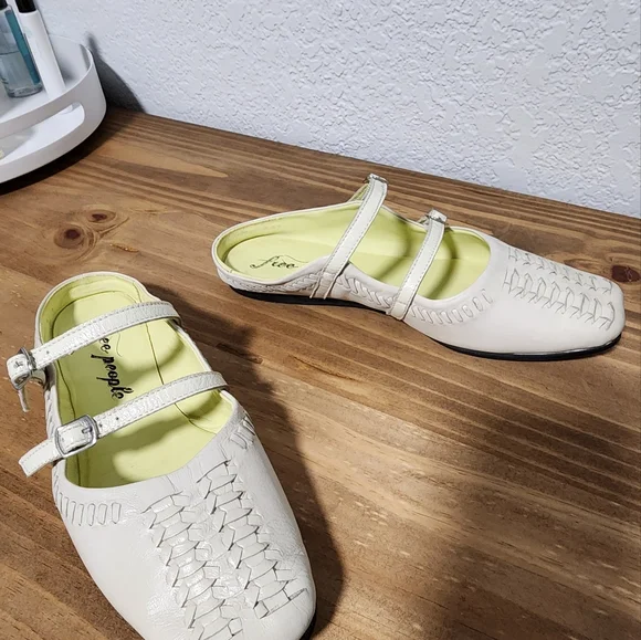 Free People, White, Summer flats, Size 36 - Picture 5 of 6